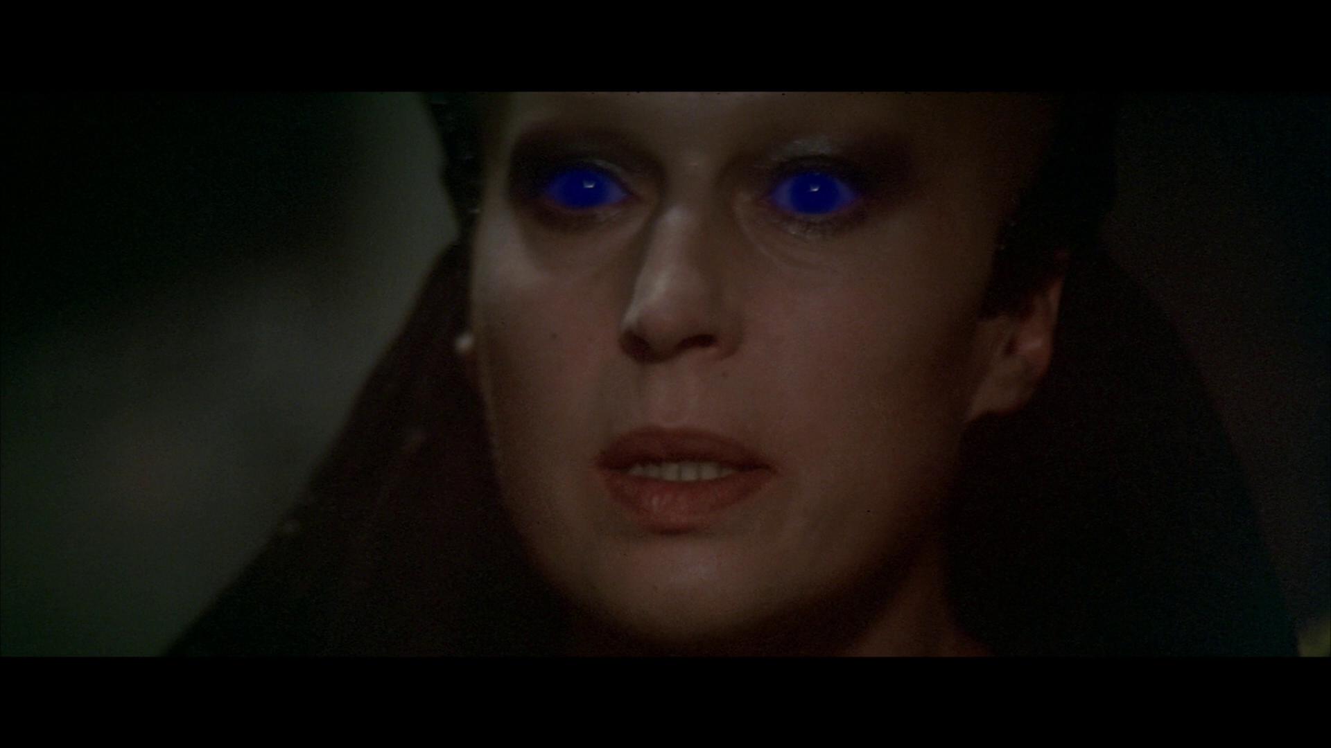 Саундтреки к фильму дюна слушать. Дюна 1984 голубые глаза.