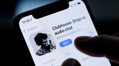 Clubhouse: chat testuali e apertura a tutti!