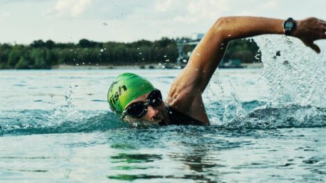 Auricolari impermeabili per estate e nuoto