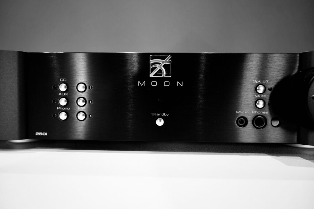 moon250i V2 FRONTALE