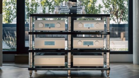 Nu-Vista Ultra Equipment Rack