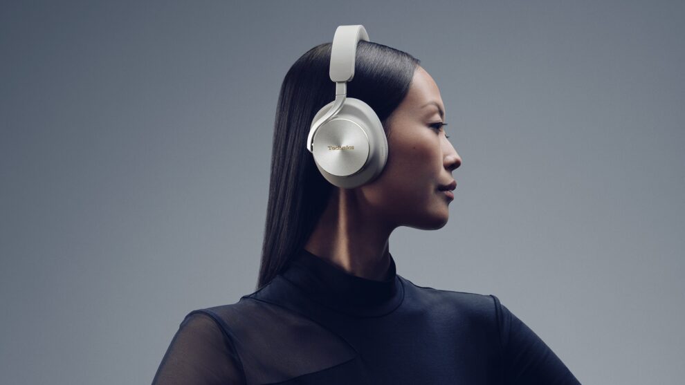 Technics EAH-A1000
